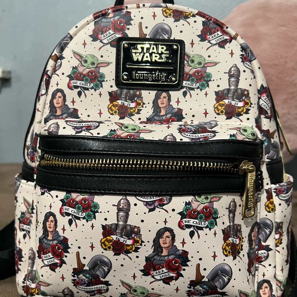 Used mandalorian Loungefly mini backpack